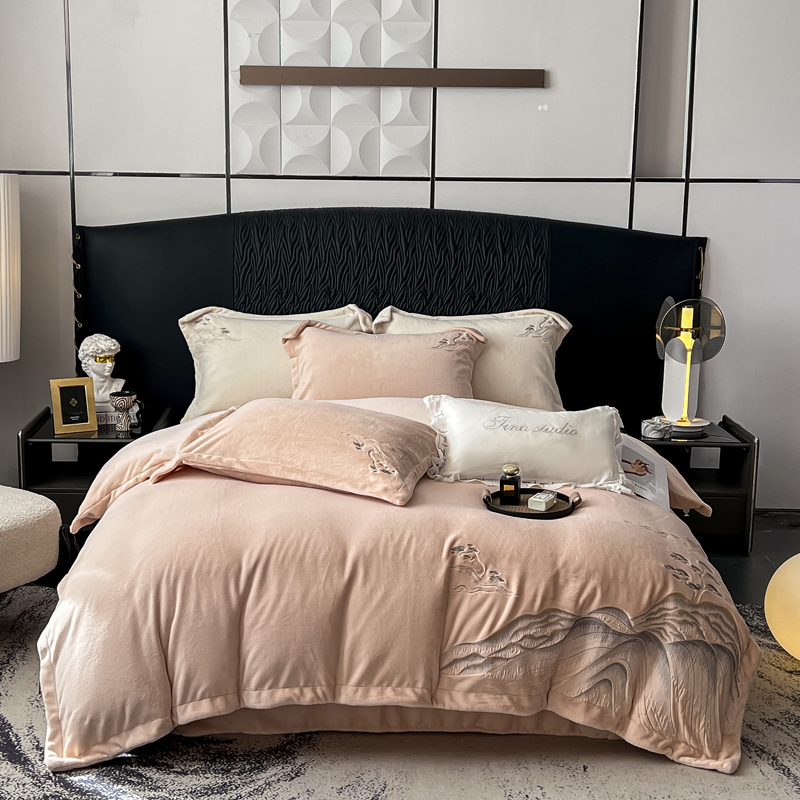 【超级红】高克重牛奶绒刺绣四件套-云绣山居系列