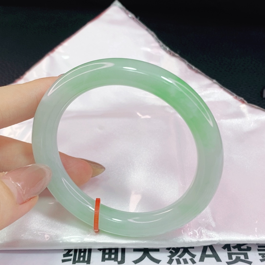 未镶嵌手镯翡翠54圆镯
