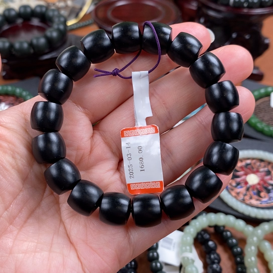 未镶嵌手链和田玉光*