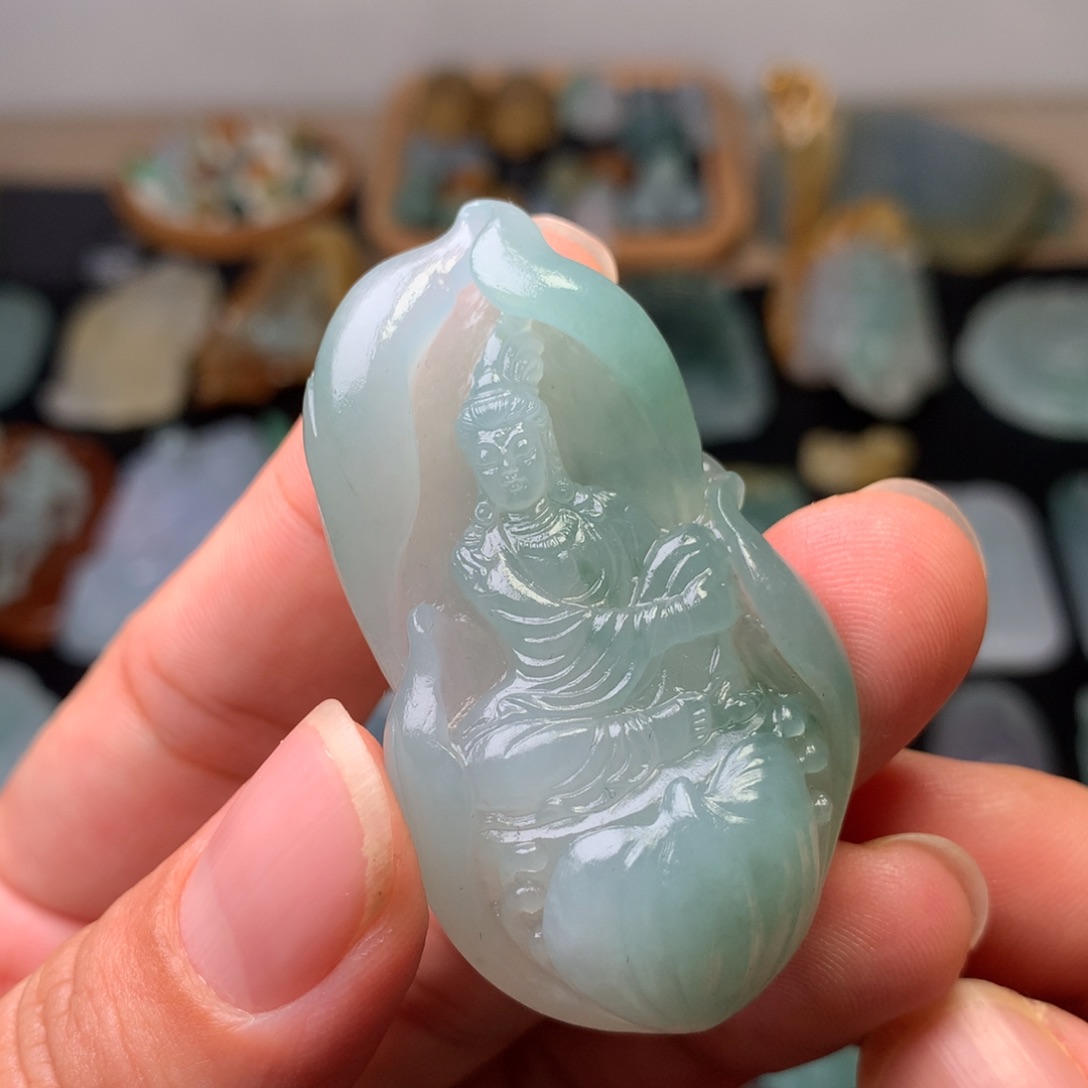 定制翡翠未镶嵌观音