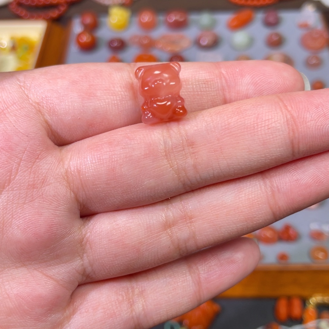 可****南红玛瑙未镶嵌爱心小熊