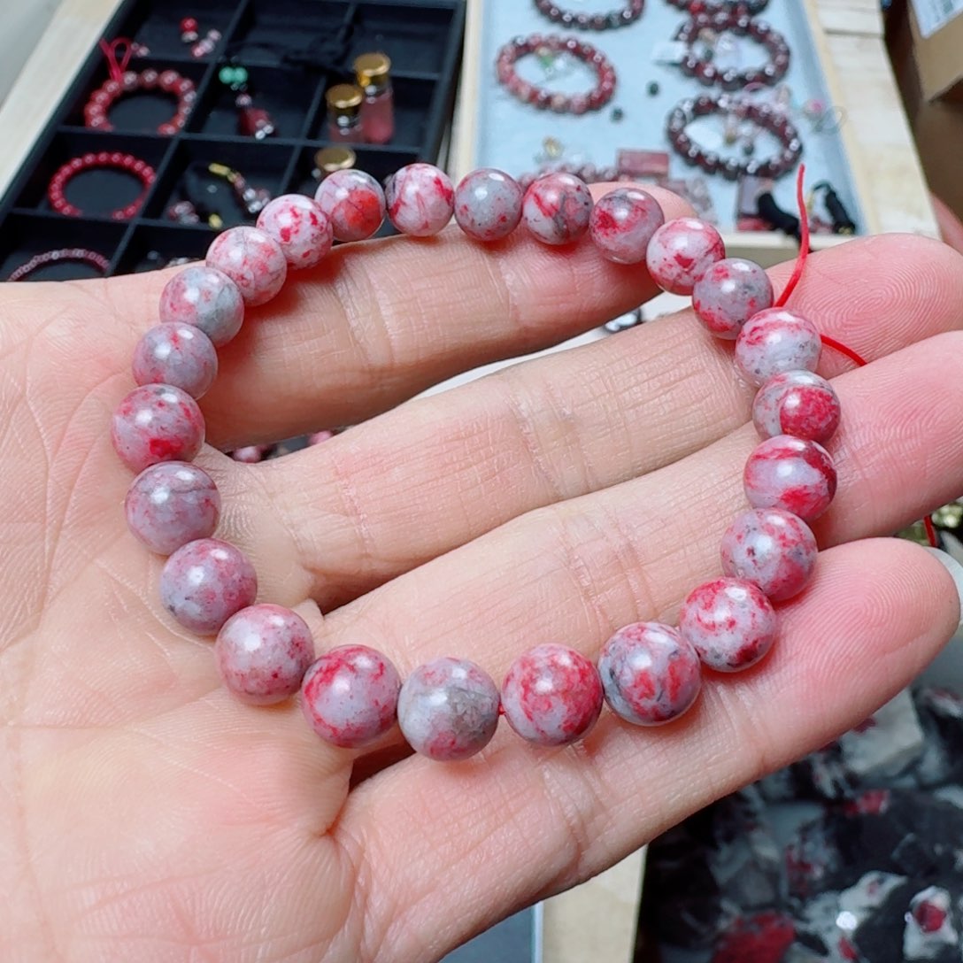 天然辰砂原石卡8/19克