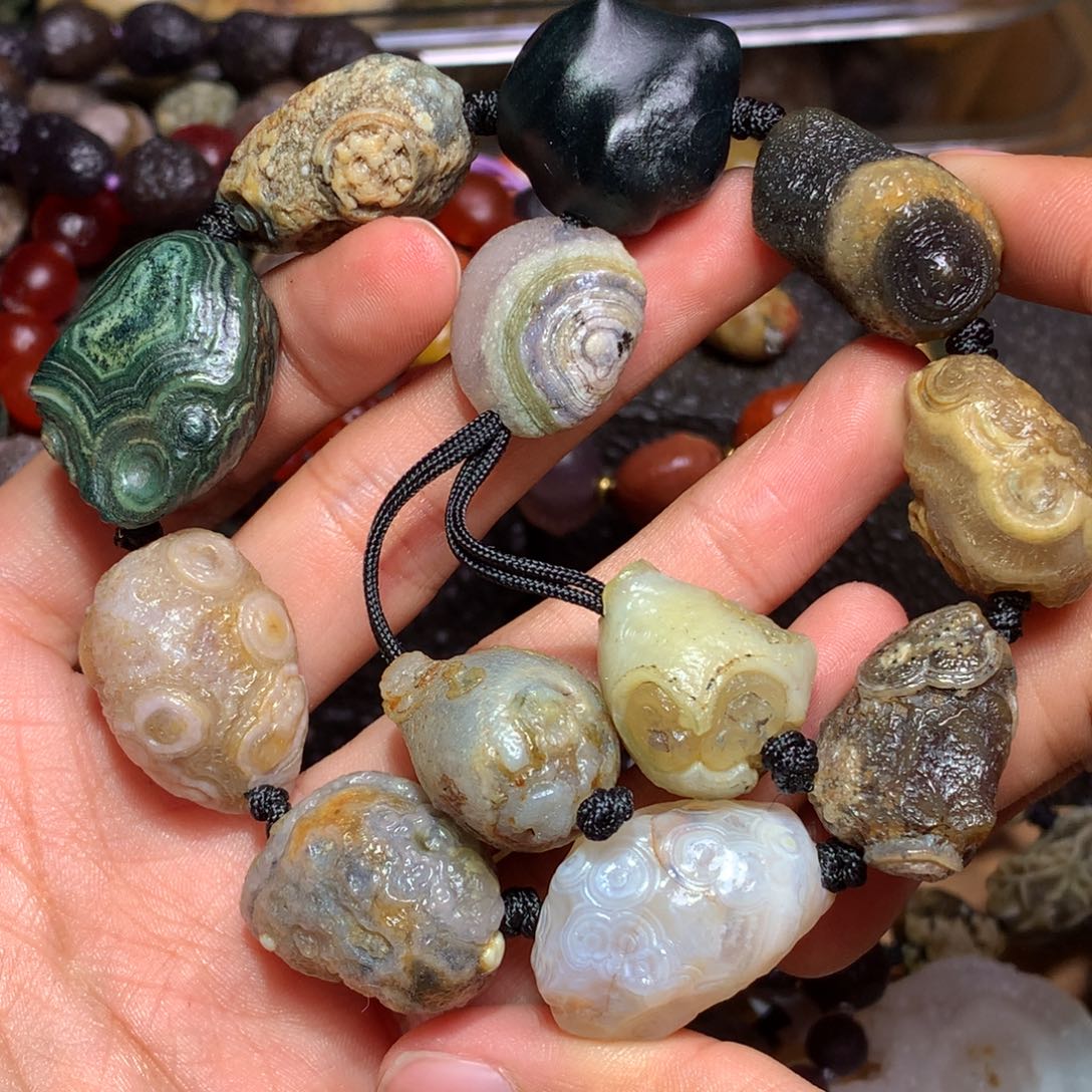 未镶嵌玛瑙/玉髓珠宝半成品