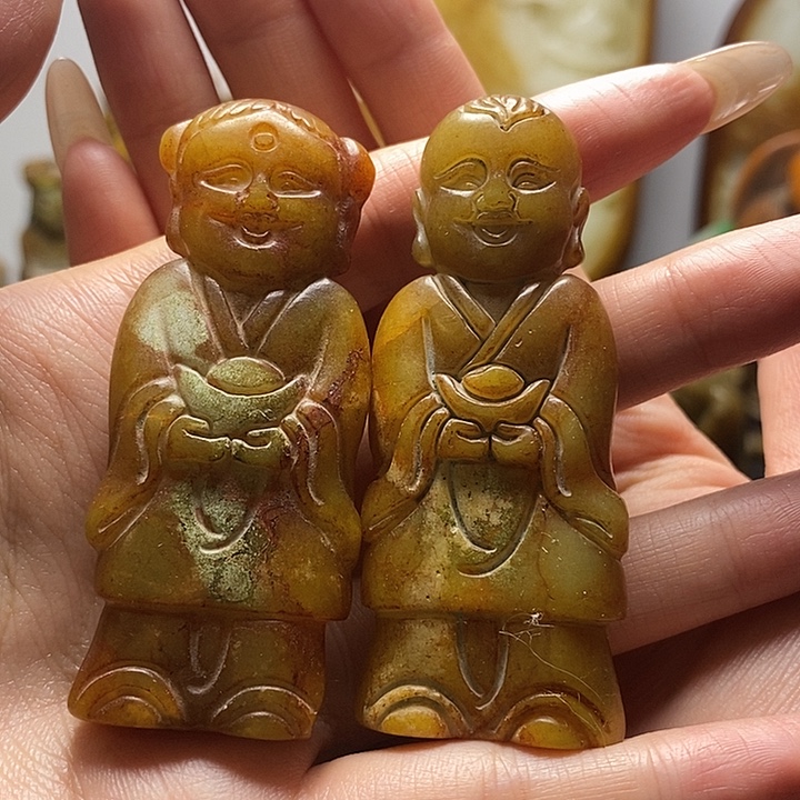 和田玉未镶嵌车挂