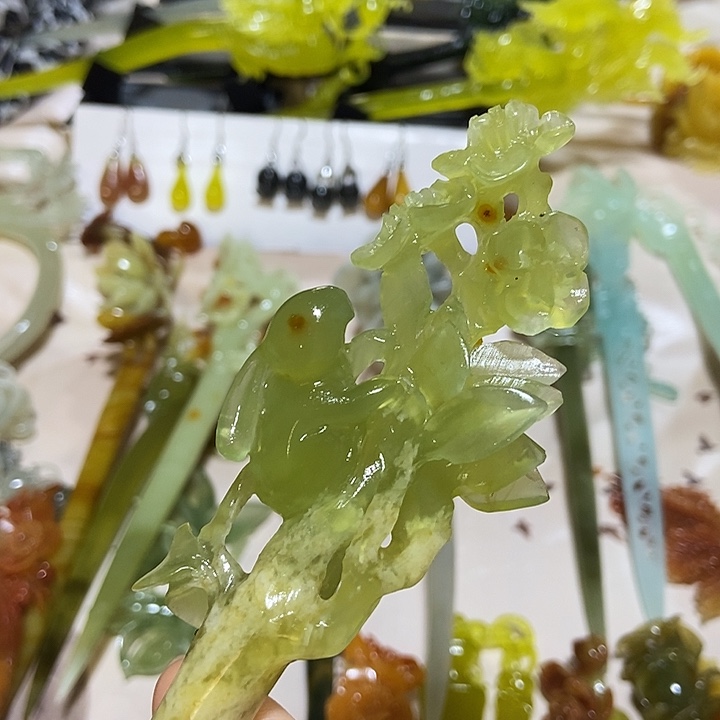 蛇纹石玉未镶嵌发簪