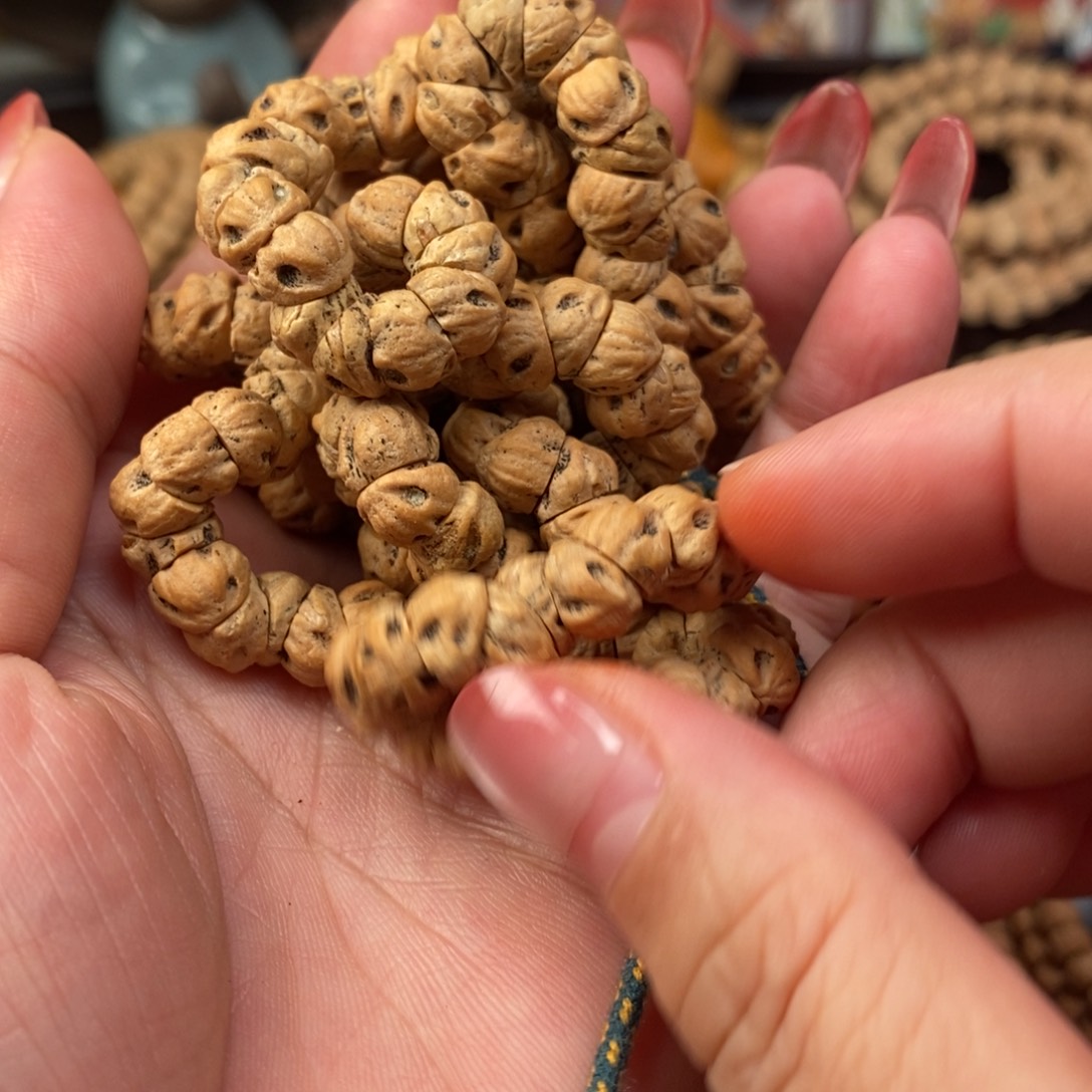 泰***山柏香籽/百香籽吊坠魅狐大肠