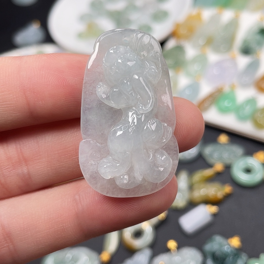 翡翠未镶嵌颈饰仿古龙