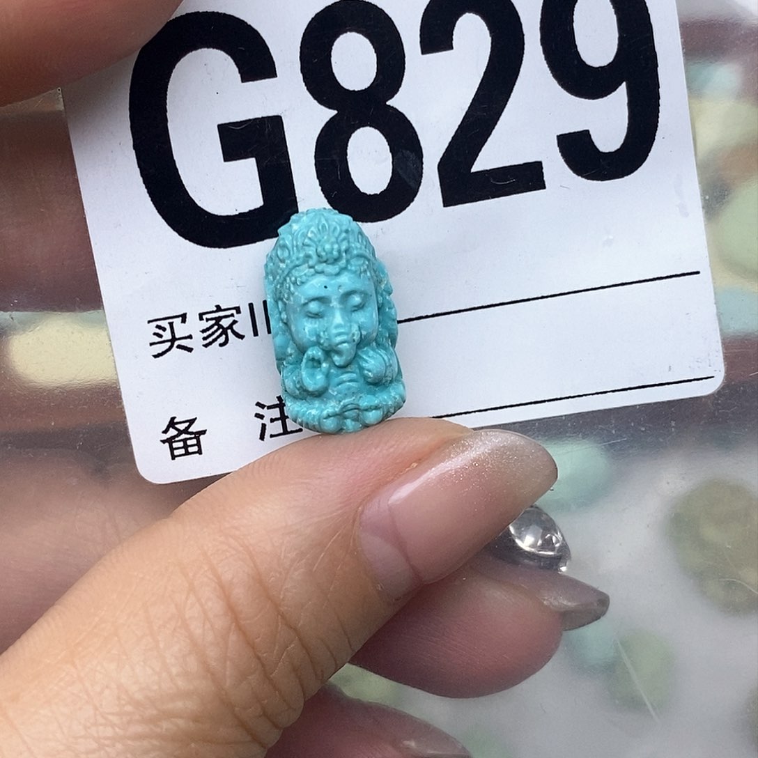 绿松石配饰未镶嵌