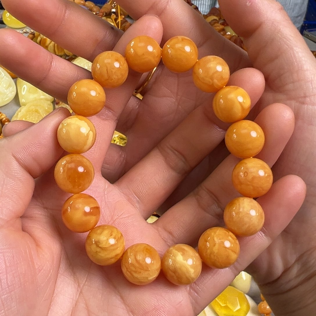 蜜蜡裸石未镶嵌蜜蜡