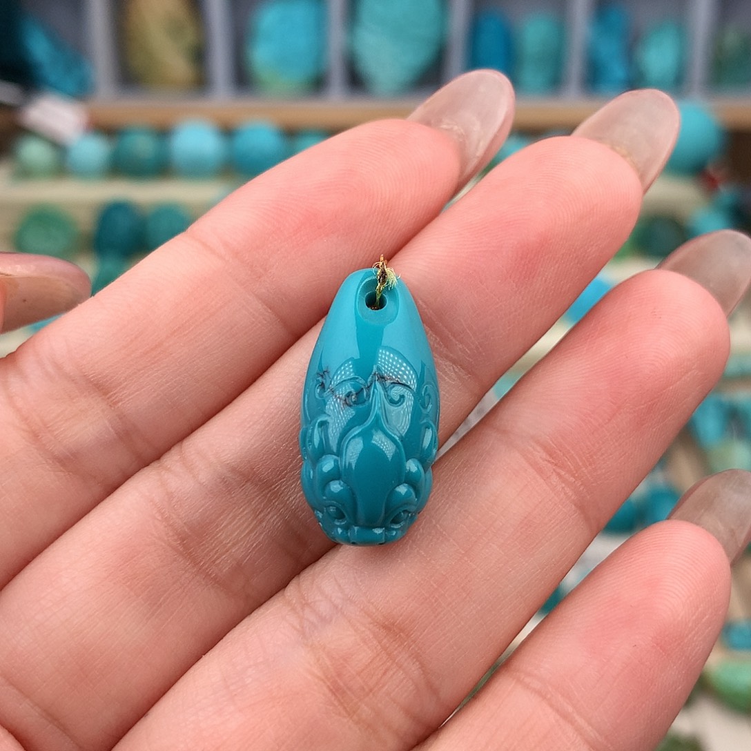 未镶嵌绿松石珠宝奇石