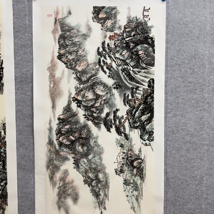 国画花鸟等多种鸟类的栖息