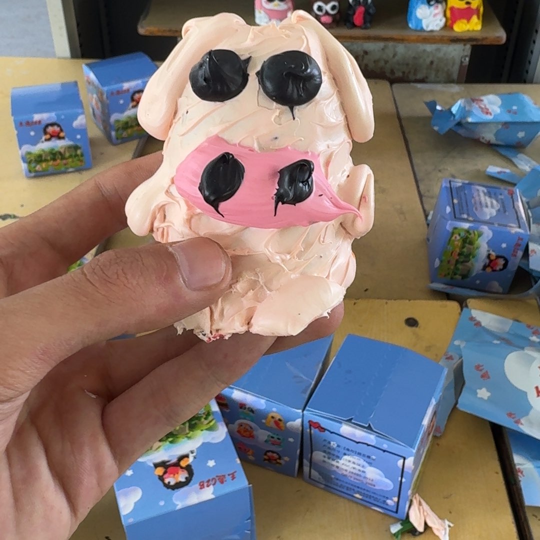 塑料哈哈笑到了我