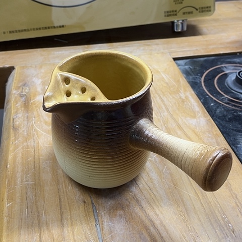 微瑕，明火，口径8高10冰裂纹，，2个冰裂纹，500毫升