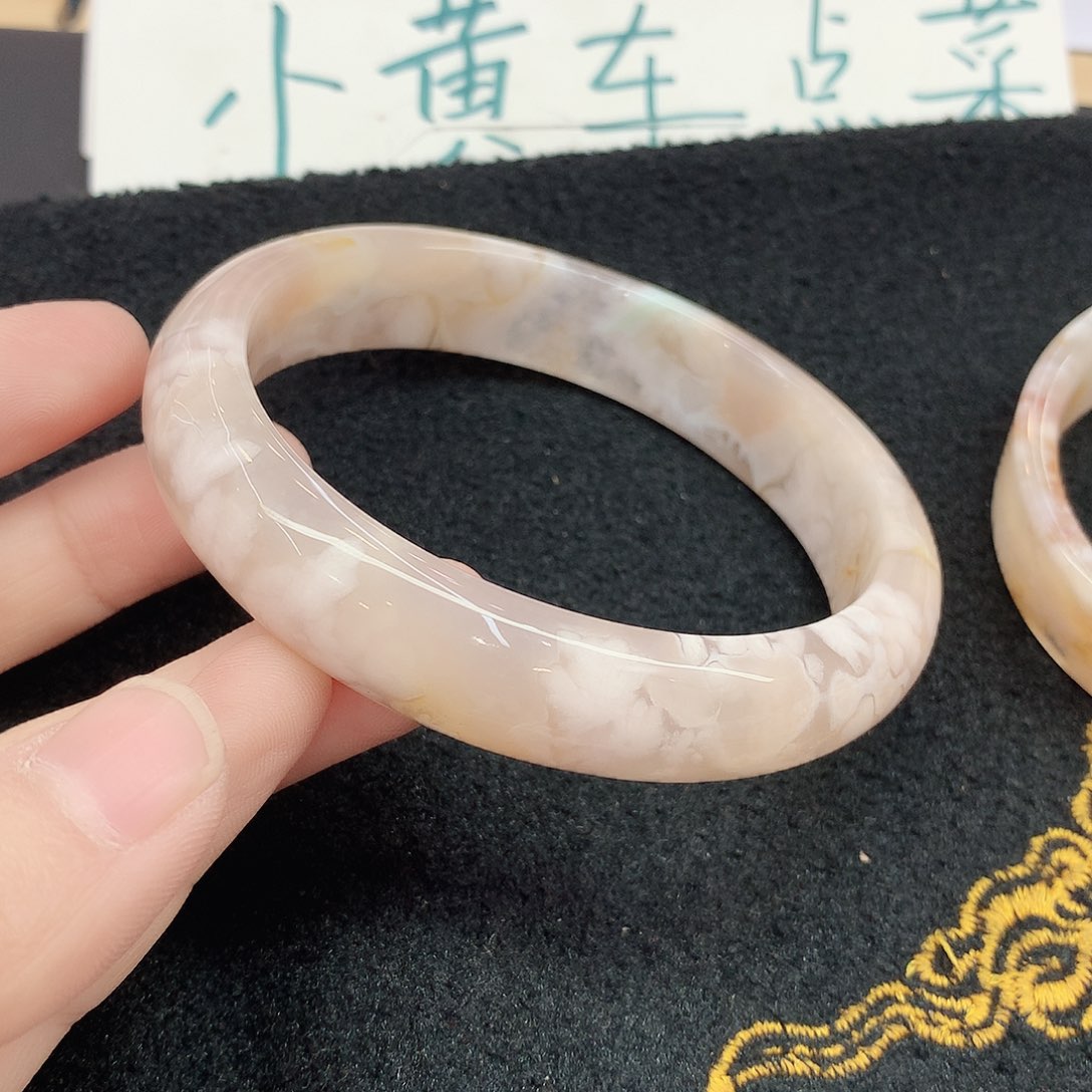 玛瑙/玉髓手镯未镶嵌914（瑕疵6465