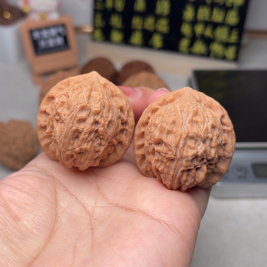 文玩核桃把件罗家沟