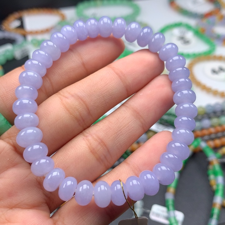 翡翠手镯未镶嵌卡