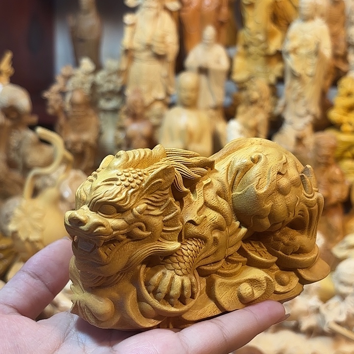 樟科（黄金檀）黄金檀瑕疵貔貅