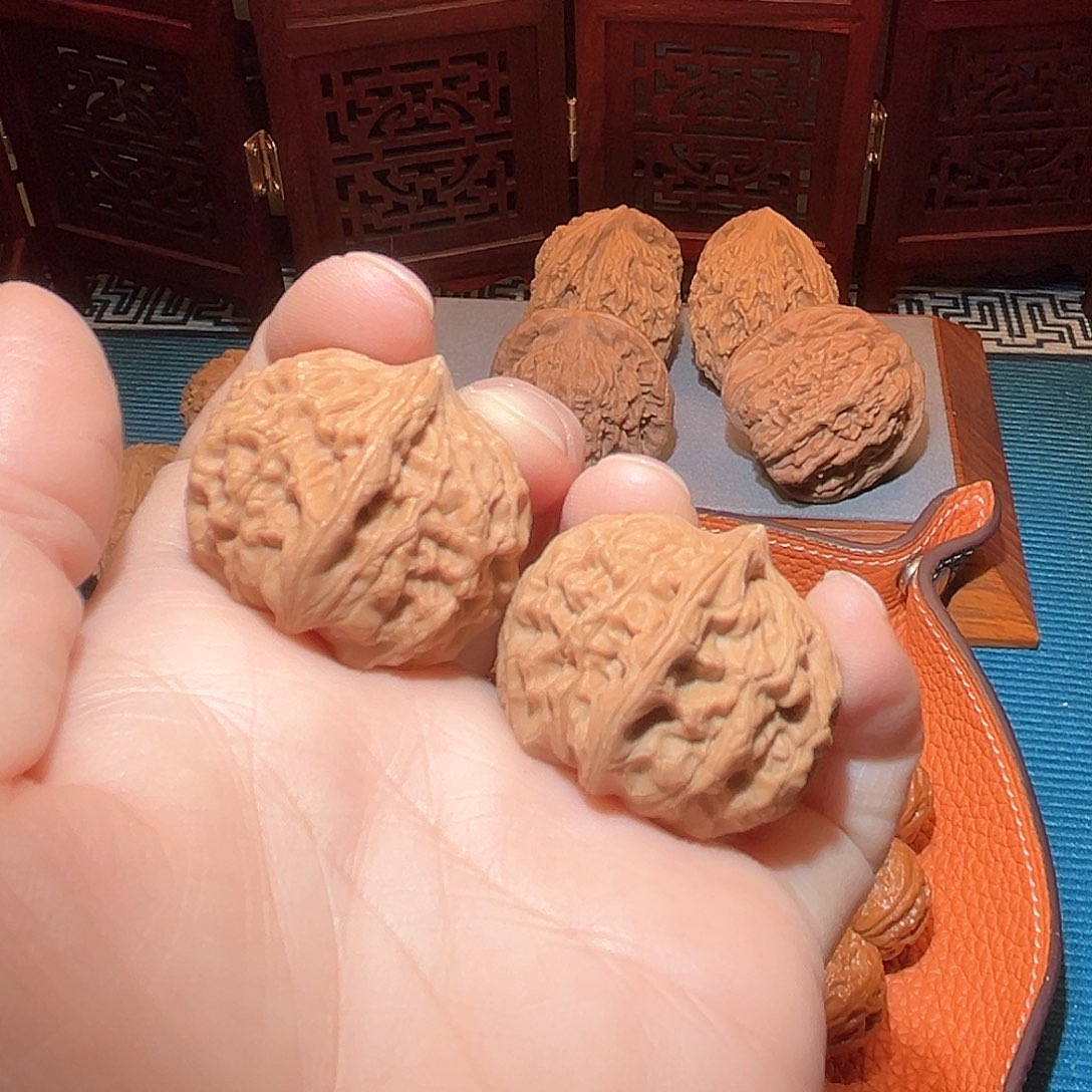 34全品延庆元宝，也叫玉枕……