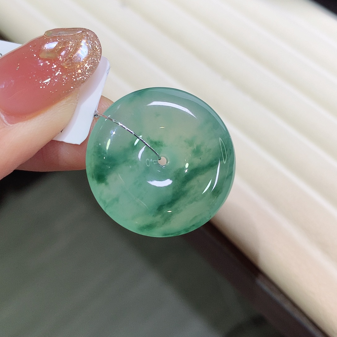 翡翠未镶嵌颈饰23.8-5.4