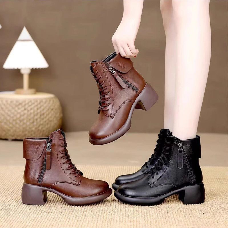 820秋冬季粗跟马丁靴加绒保暖英伦风复古短靴时尚百搭女中筒靴子