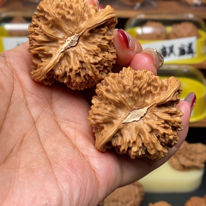 文玩核桃吊坠心***呦48全品满天星