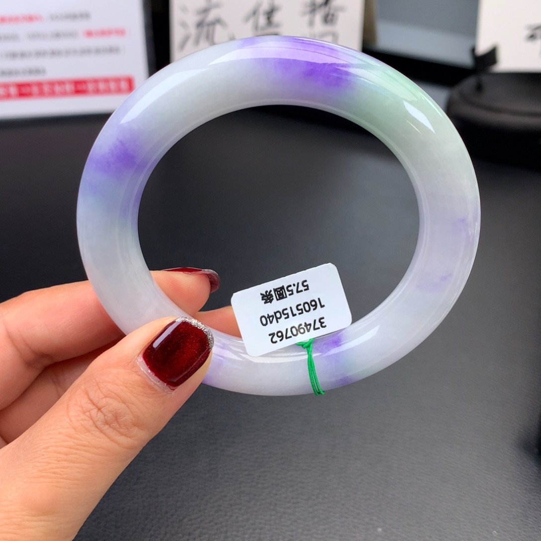 翡翠未镶嵌手镯 种老肉细妖紫春彩无纹裂推荐