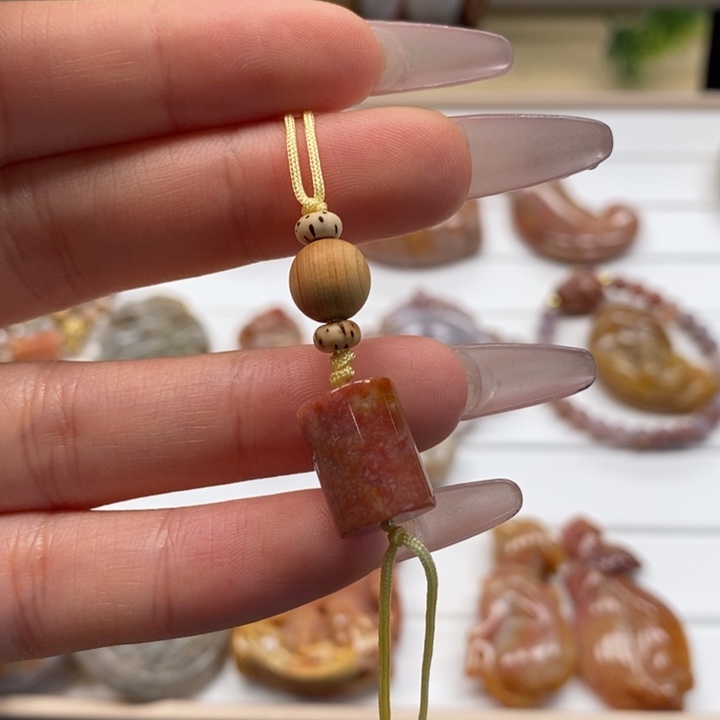 硅化玉颈饰未镶嵌手机挂。9号链接