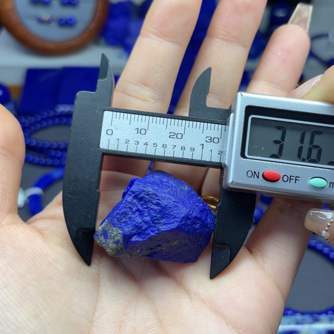 青金石未镶嵌原石