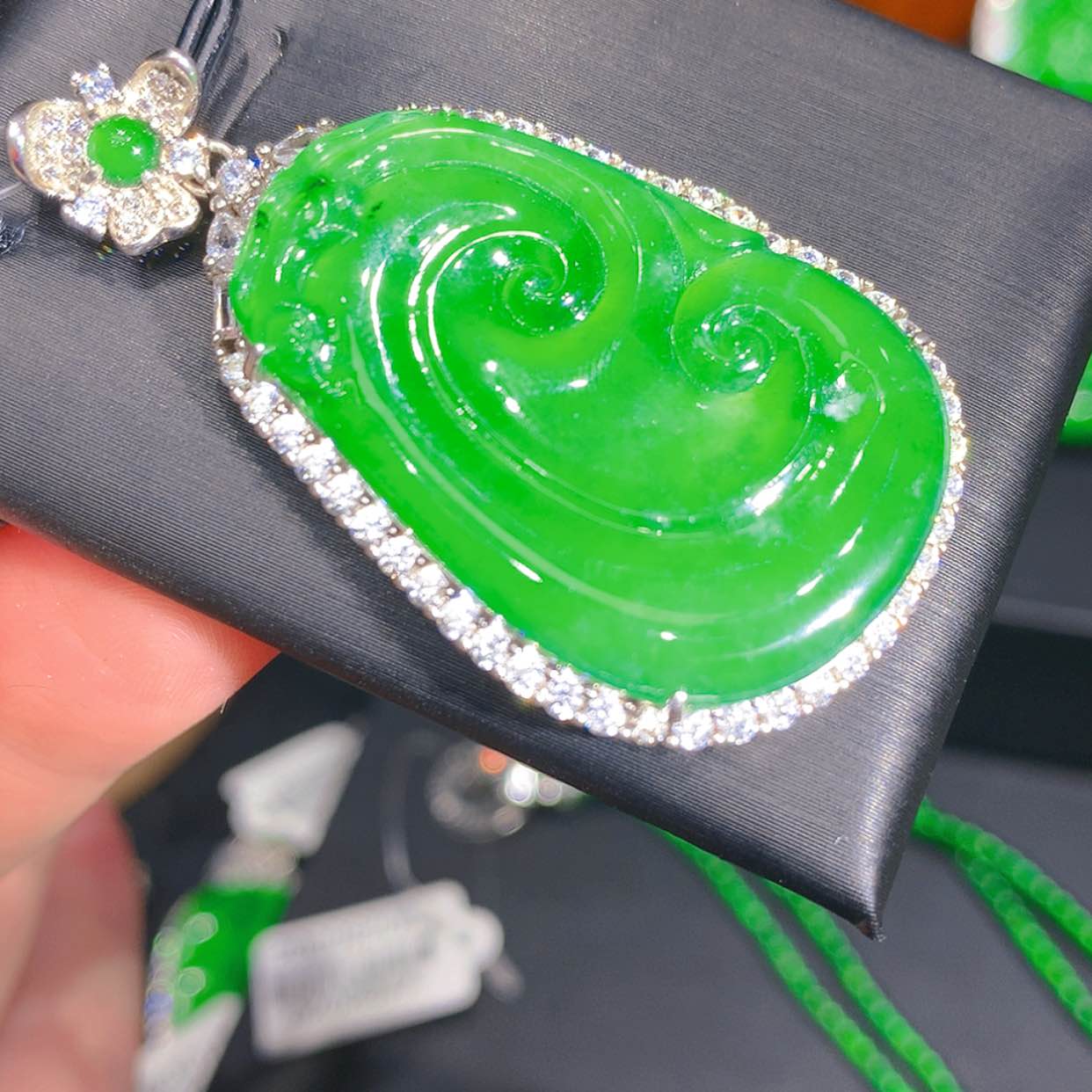 【闪购商品】翡翠颈饰银S925镶嵌3366555555