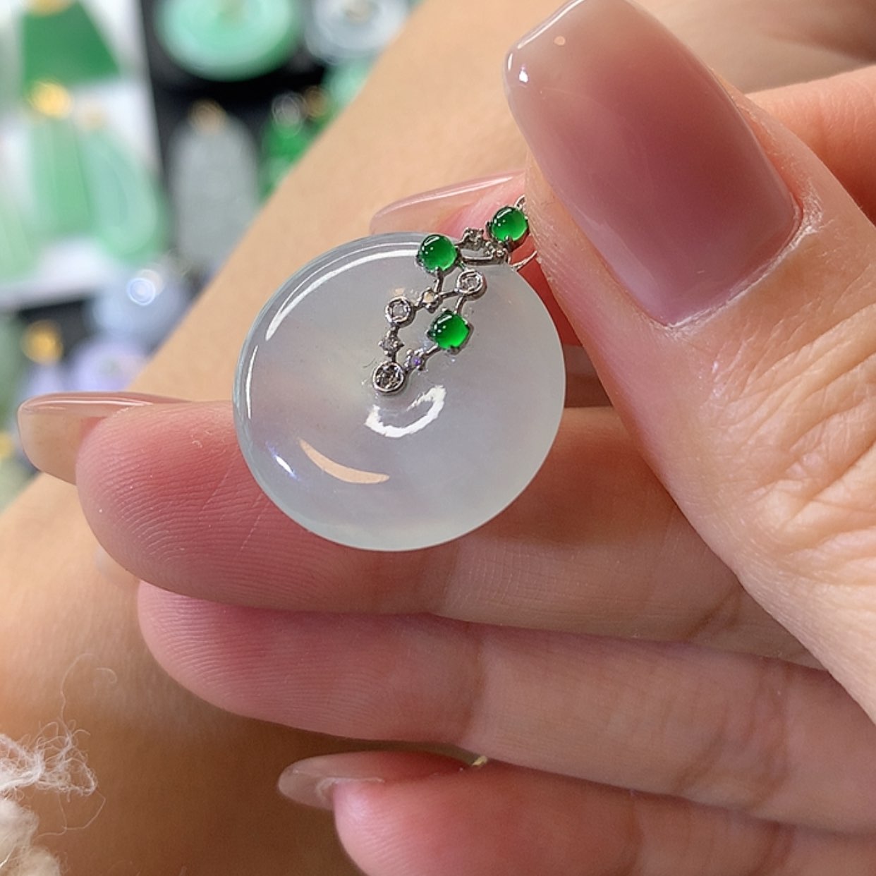 【闪购商品】翡翠吊坠(赠链)18K金镶嵌