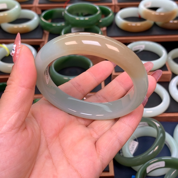 和田玉6061圈口未镶嵌