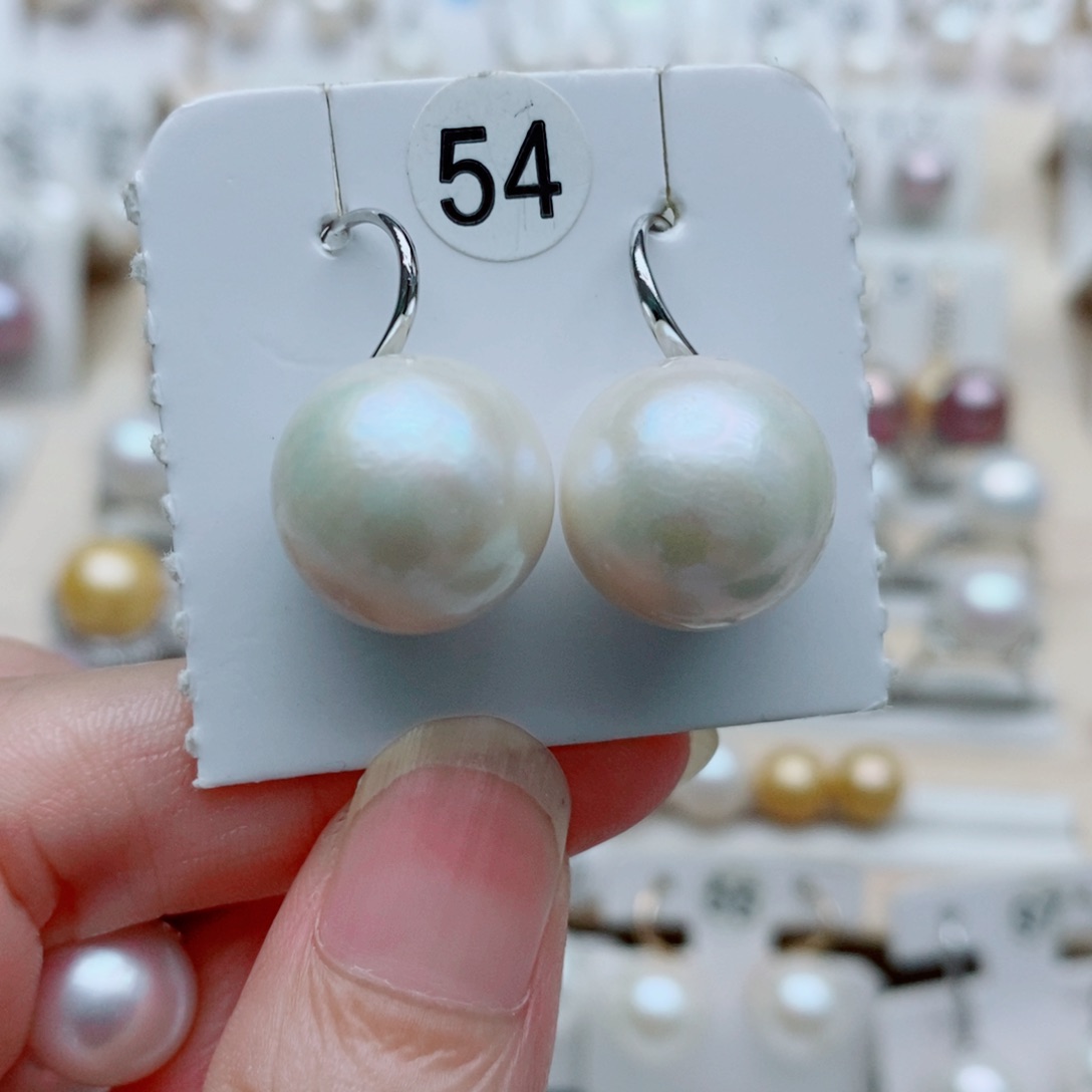 米***多银S925镶嵌淡水珍珠耳饰14.6mm