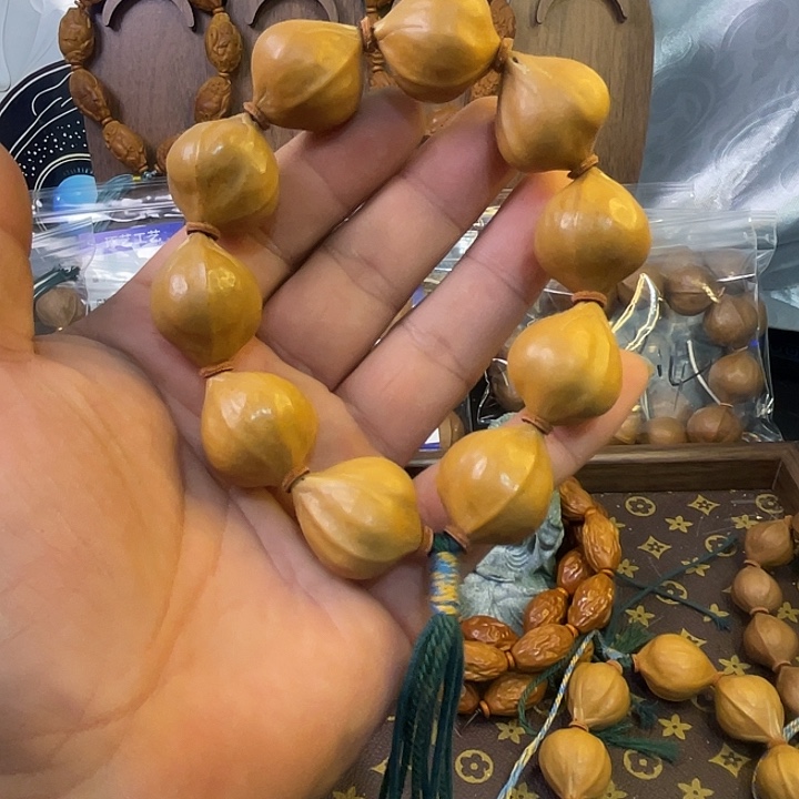 彼***得手串橄榄核梅林铁蒜2.3