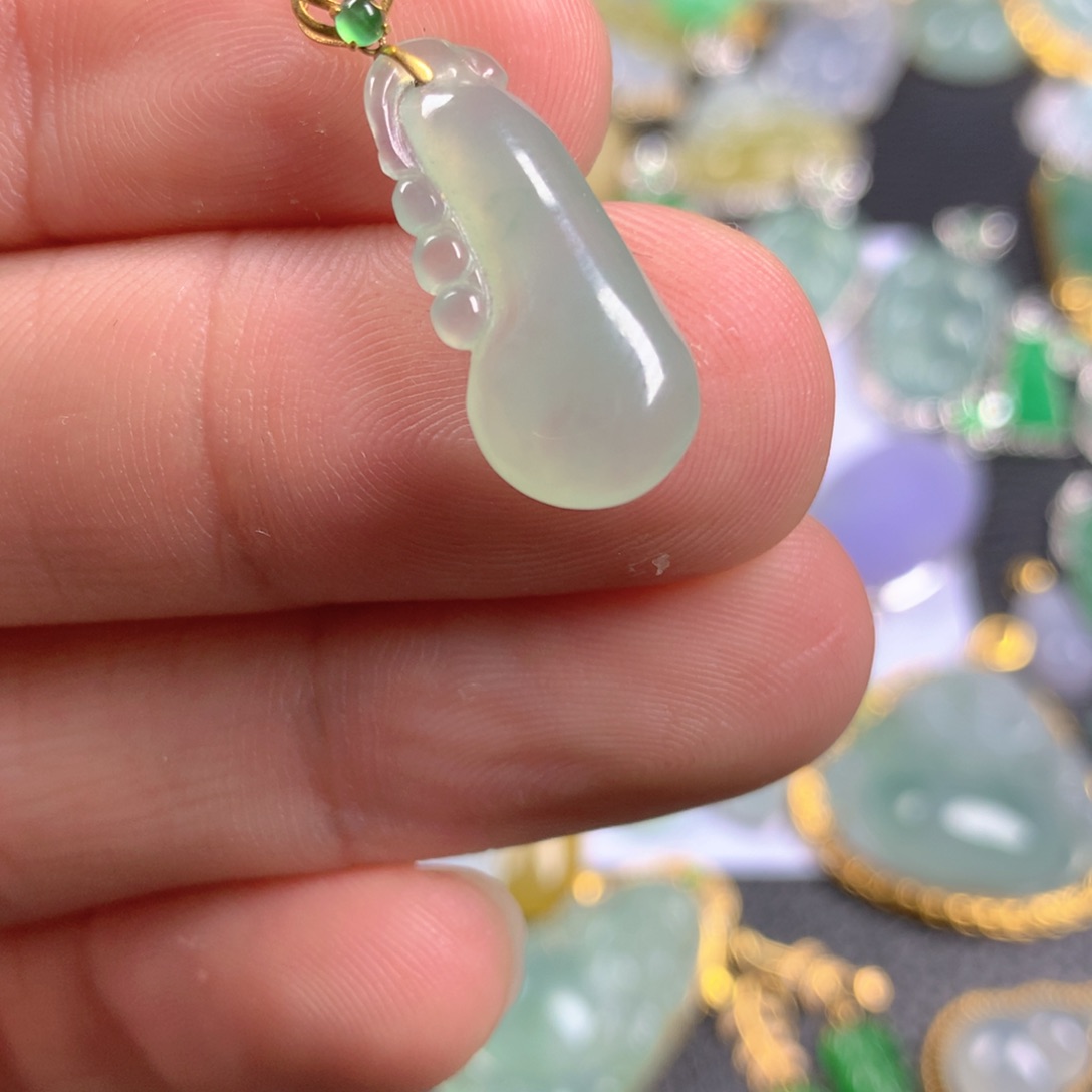 【闪购商品】翡翠颈饰18K金镶嵌翡翠