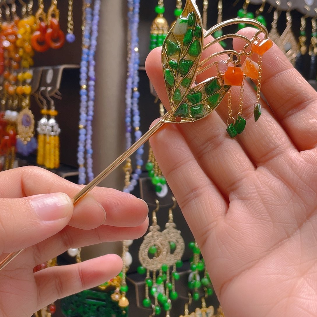 翡翠合金耳饰翡翠