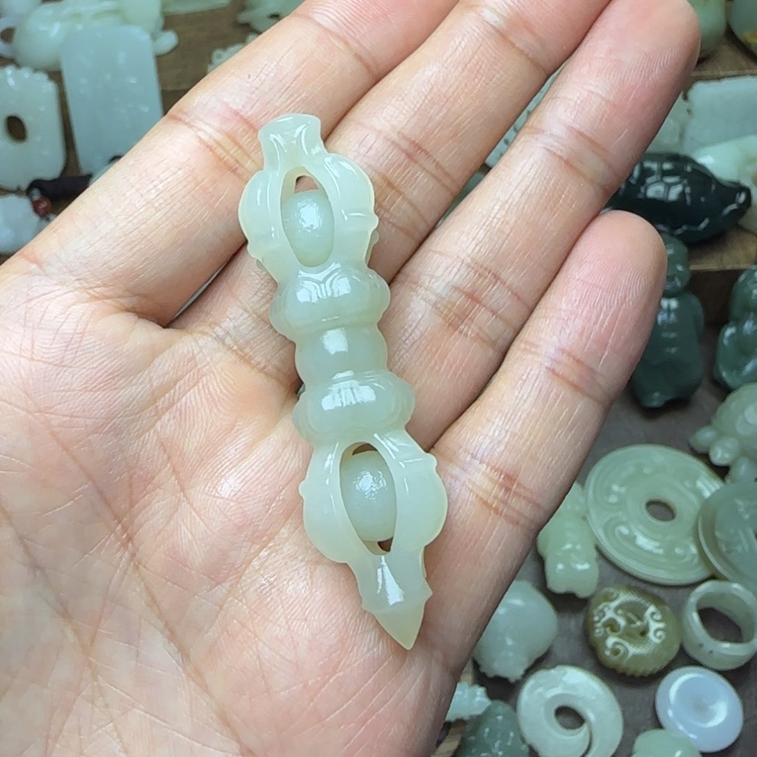 和田玉挂件未镶嵌