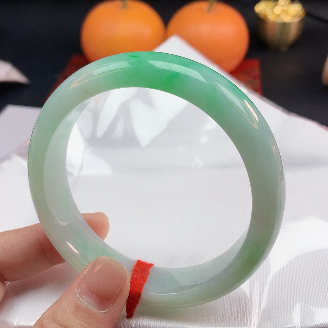 翡翠手镯未镶嵌60圈1570