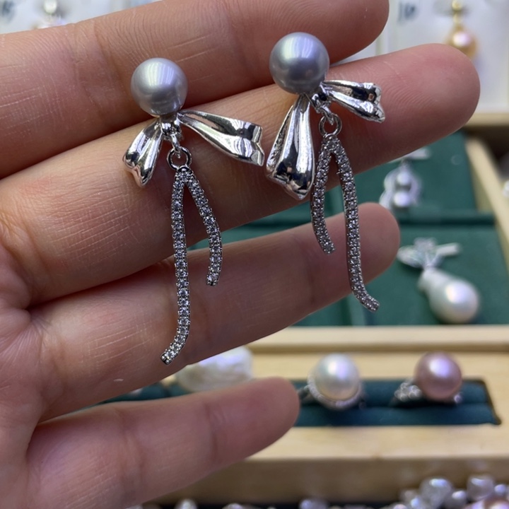 淡水珍珠耳饰合金