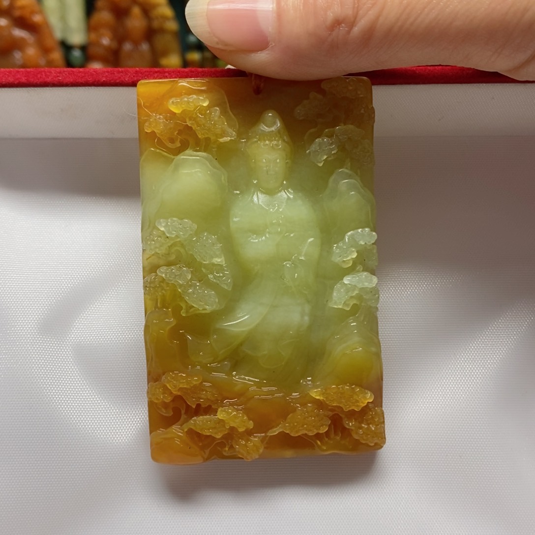 岫玉吊坠(赠链)未镶嵌人*心