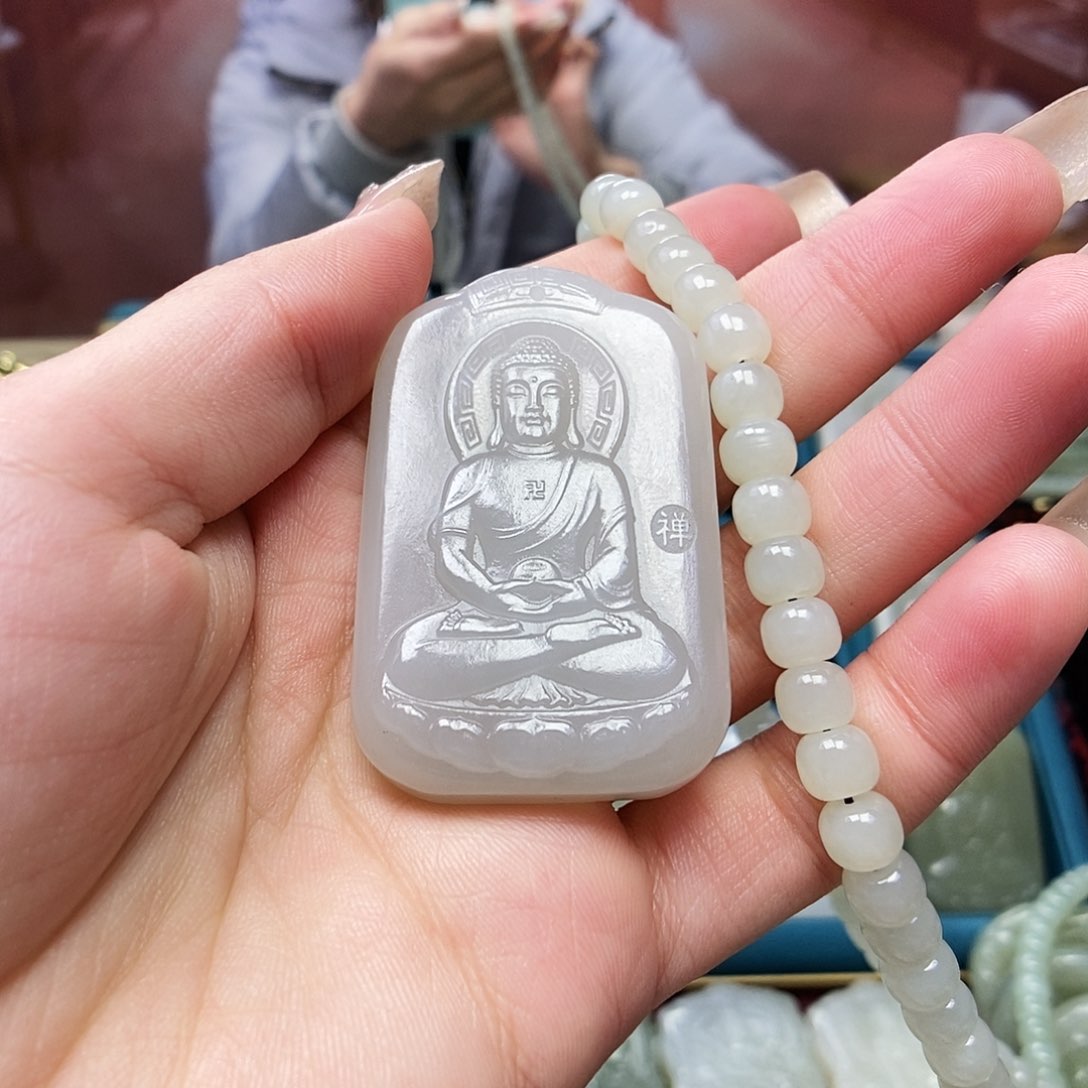 和田玉颈饰未镶嵌大*