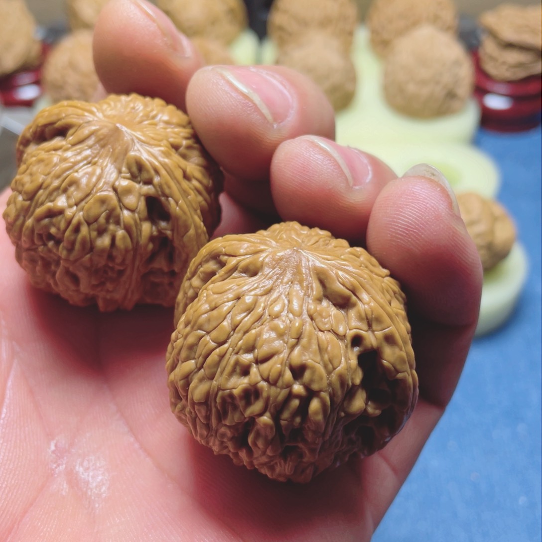 文玩核桃把件泥鳅册