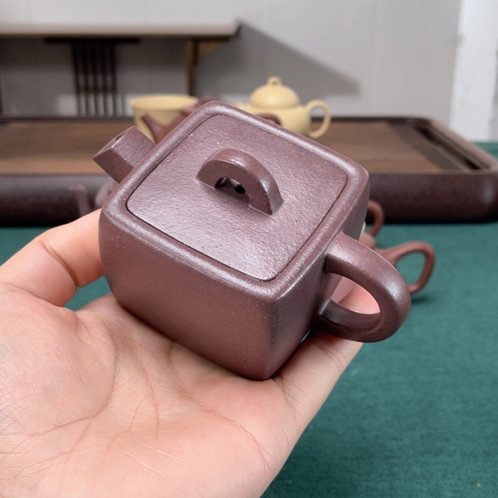 j*宜兴紫砂艺术学院