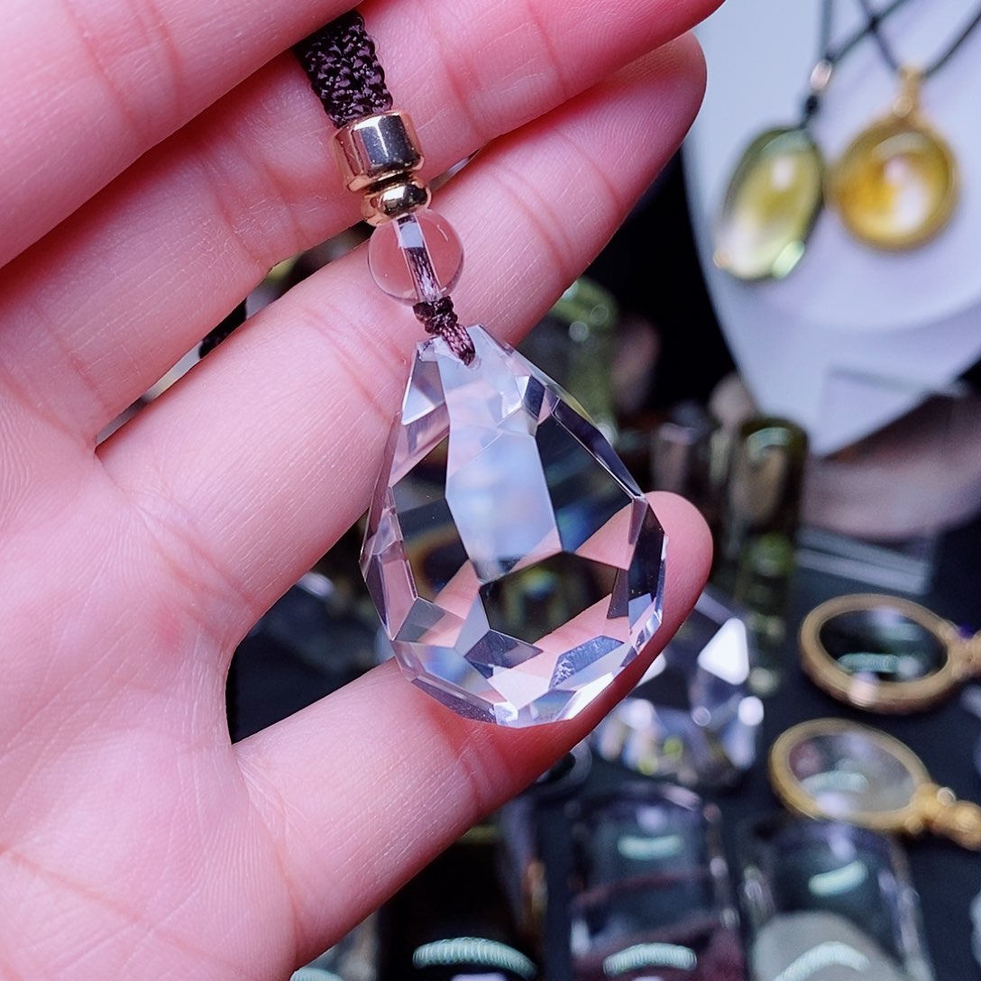 水晶吊坠未镶嵌水晶