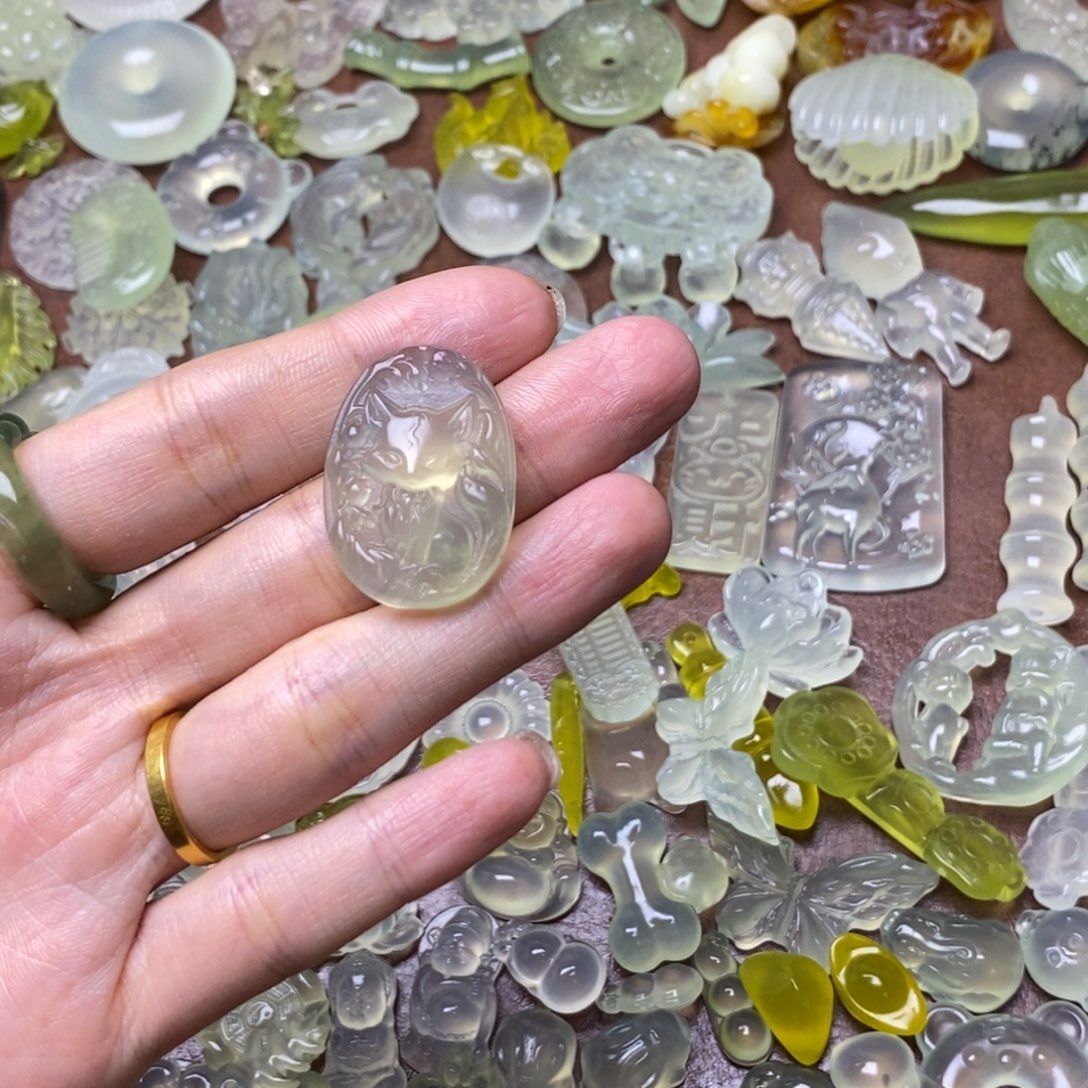 蛇纹石玉合金颈饰