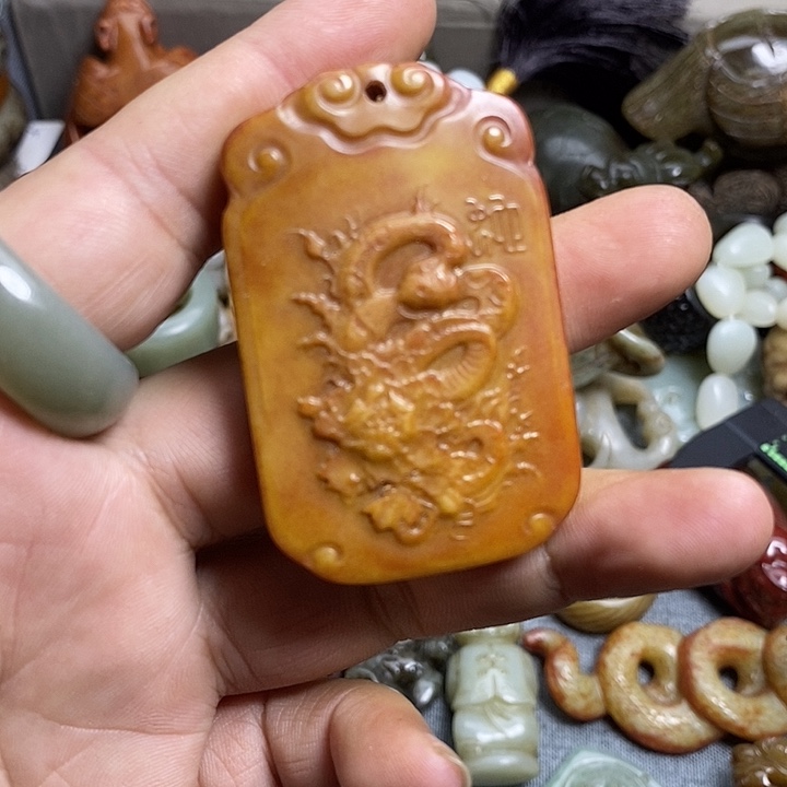 和田玉未镶嵌挂件