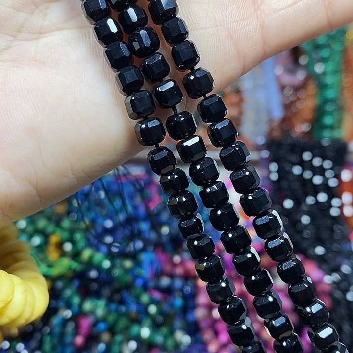 玛瑙/玉髓未镶嵌珠宝半成品玛瑙切面方糖卡5mm一条