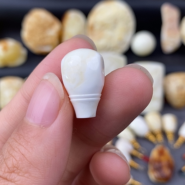 琥珀未镶嵌裸石11瓷白三通c757