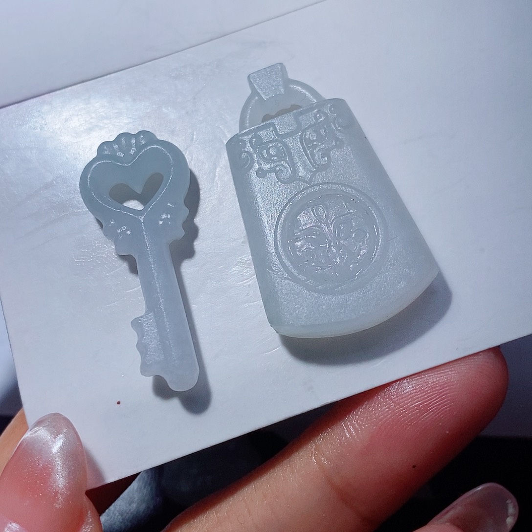未镶嵌定制翡翠天生一对王炸两个一起