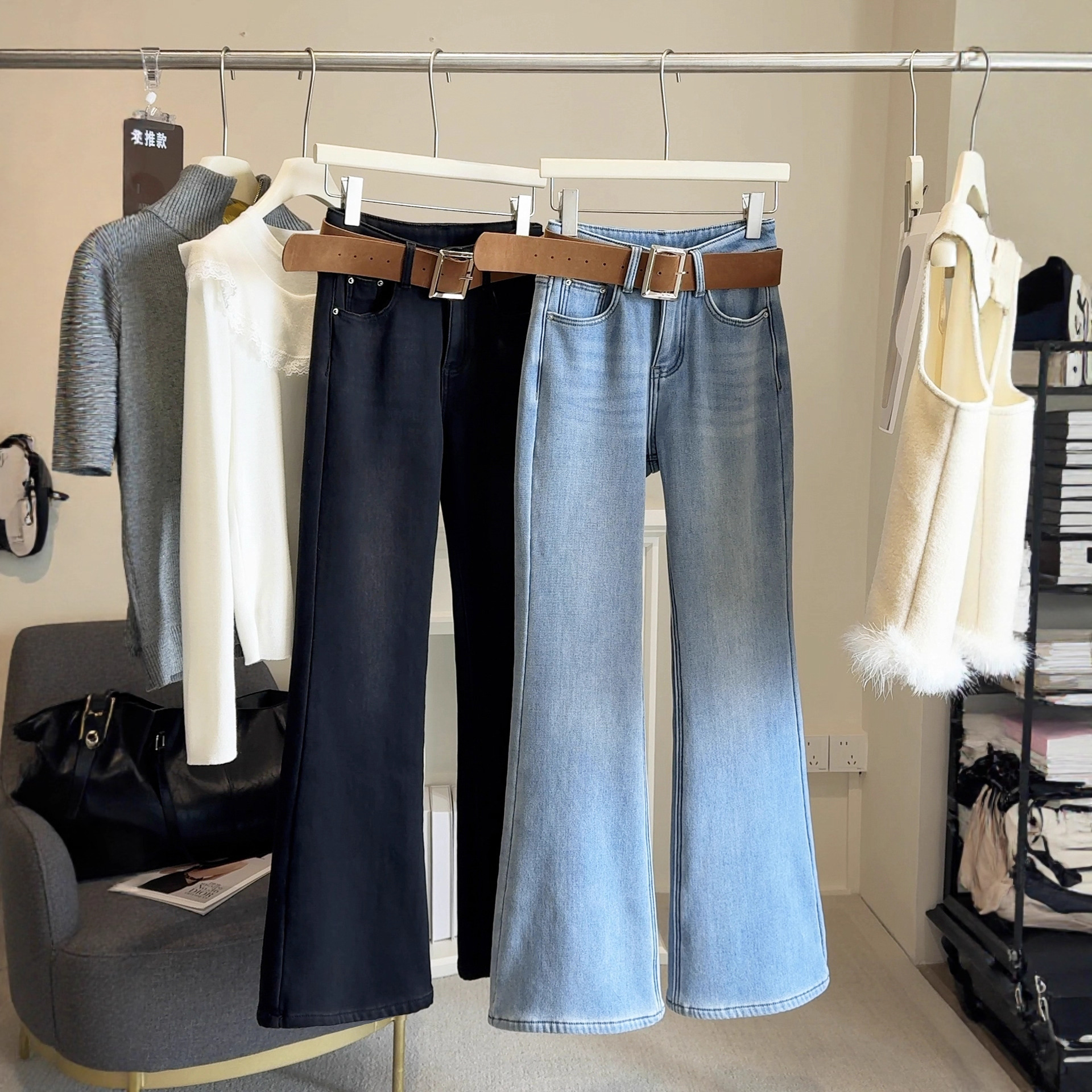 加绒加厚牛仔裤裤子阔腿裤2025冬季高腰微喇牛仔裤女水洗棉喇叭裤