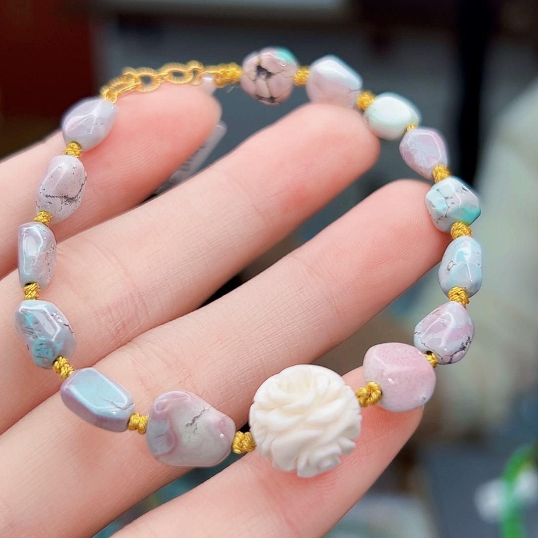 绿松石珠宝奇石18K金镶嵌